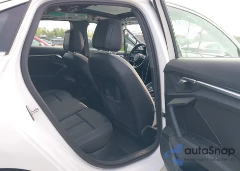 2022 Audi A3 Premium 40 Tfsi Front-Wheel Drive S Tronic z USA, uszkodzony, nr VIN WAUAUDGY2NA033575